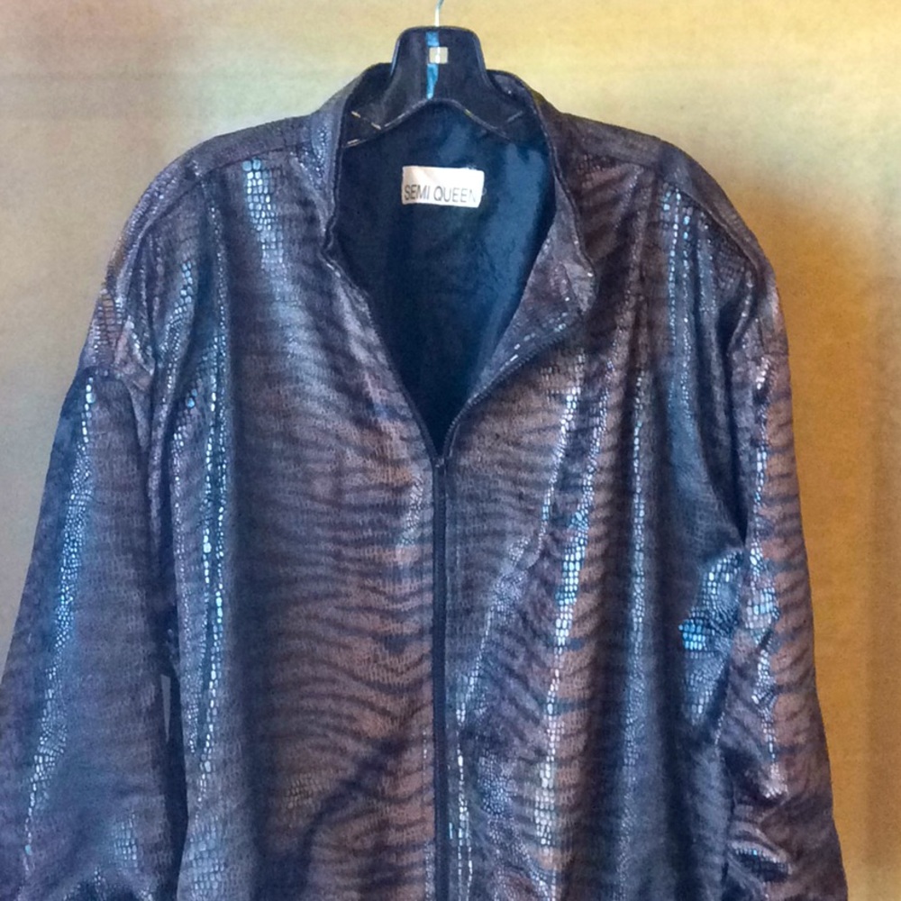 FINAL SALE PRICE Semi Queen Snakeskin Print Jacket w/ Slash Pockets